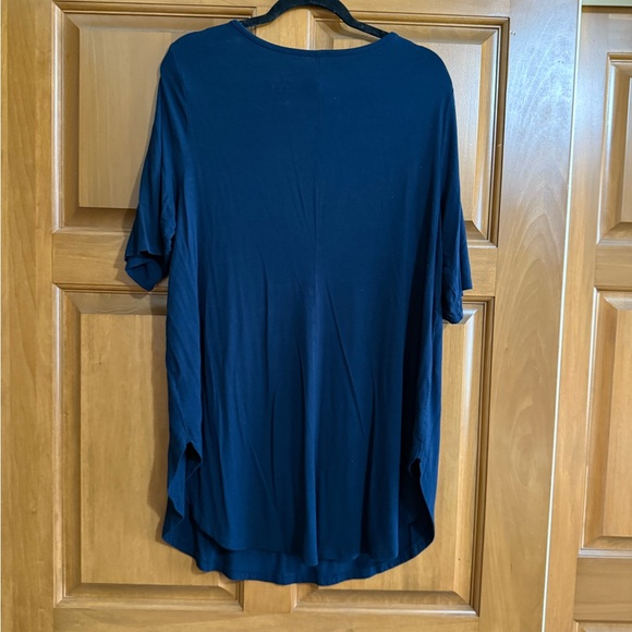 Torrid Navy Blue Women's Top. PTP 22. - Picture 2 of 3